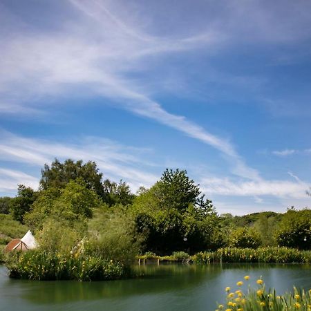 Lloyds Meadow Glamping Hotel Chester Kültér fotó